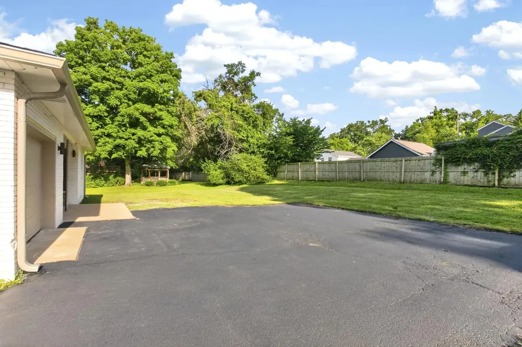 644 Topeka Drive Hermitage TN 37076