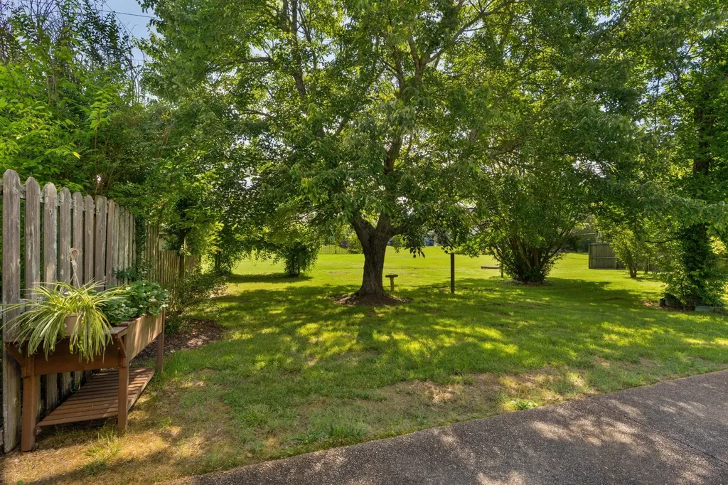 6573 Hickory Meadow Drive Chattanooga TN 37421
