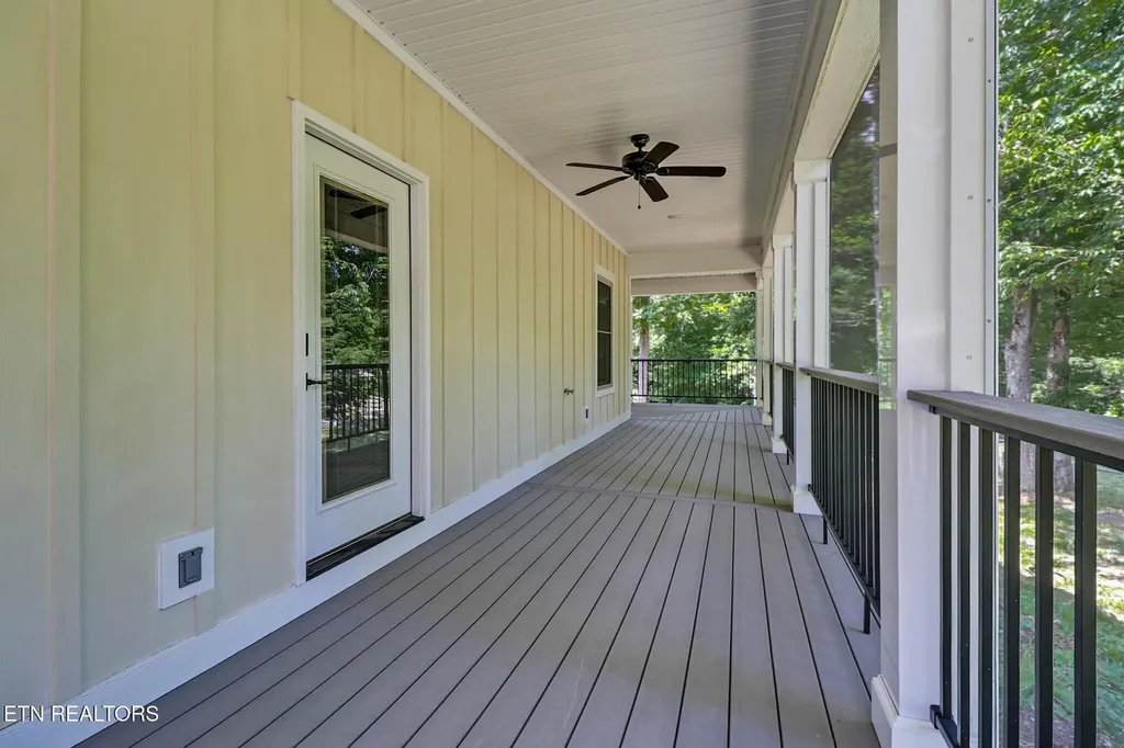 292 Crouch Branch Lane Allardt TN 38504