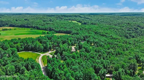 292 Crouch Branch Lane Allardt TN 38504
