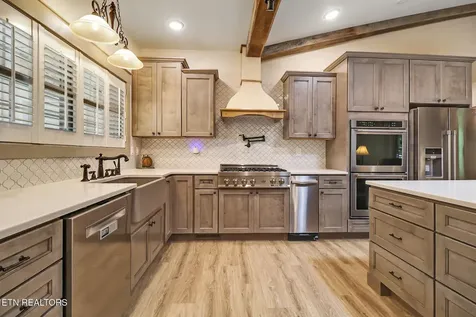 292 Crouch Branch Lane Allardt TN 38504