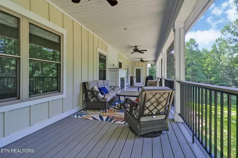 292 Crouch Branch Lane Allardt TN 38504