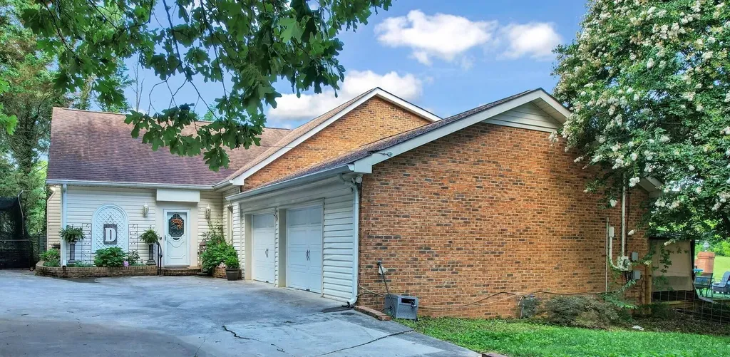 2818 Harris Circle, NW Cleveland TN 37312
