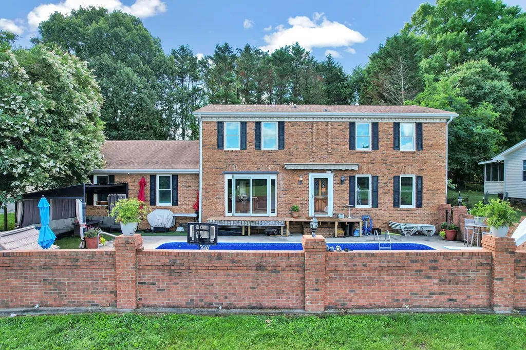 2818 Harris Circle, NW Cleveland TN 37312