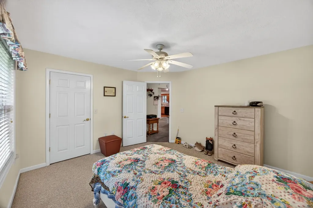 4024 Chica Road Crossville TN 38572