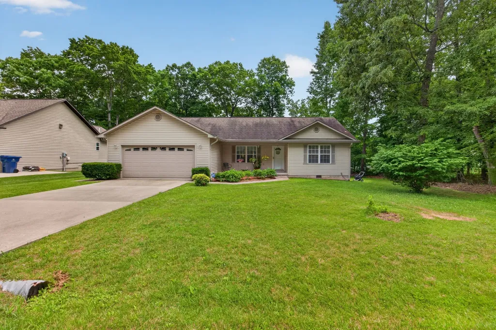 4024 Chica Road Crossville TN 38572