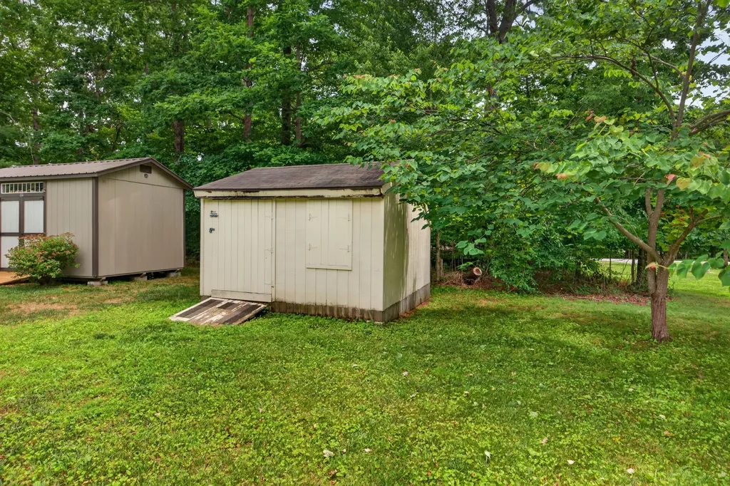 4024 Chica Road Crossville TN 38572