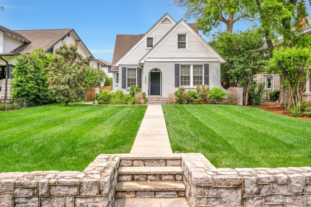 2403 Belmont Boulevard Nashville TN 37212