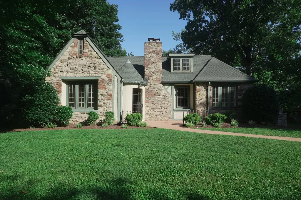 112 Spring Valley Road Nashville TN 37214