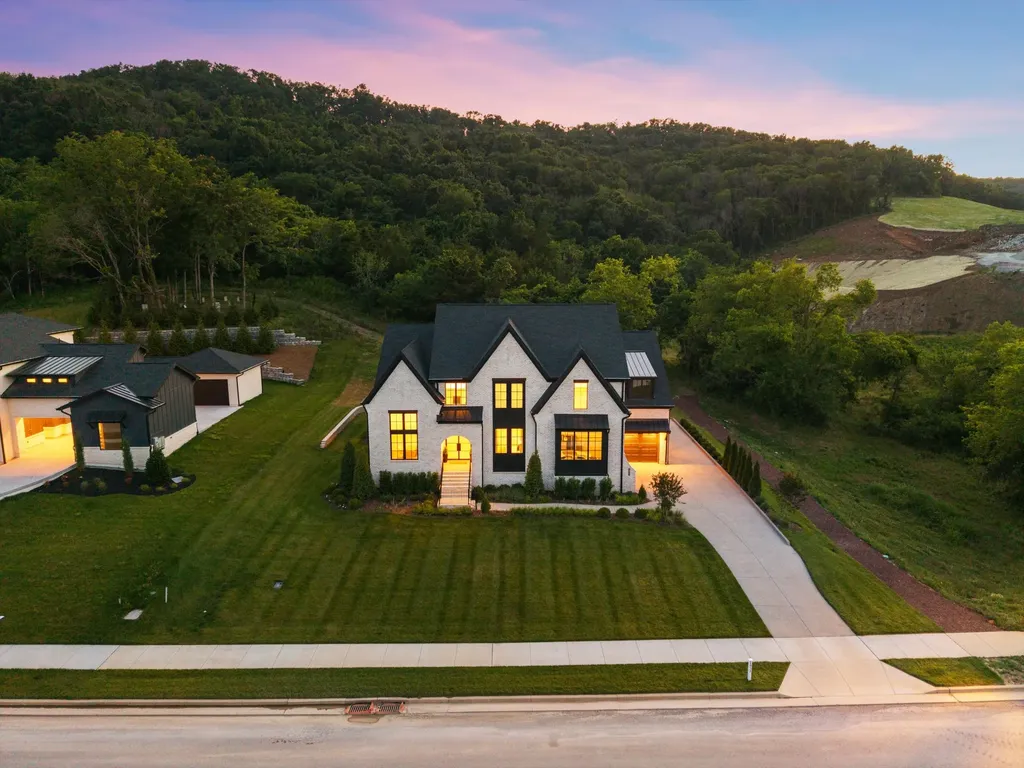 1833 Dartmouth Drive Brentwood TN 37027