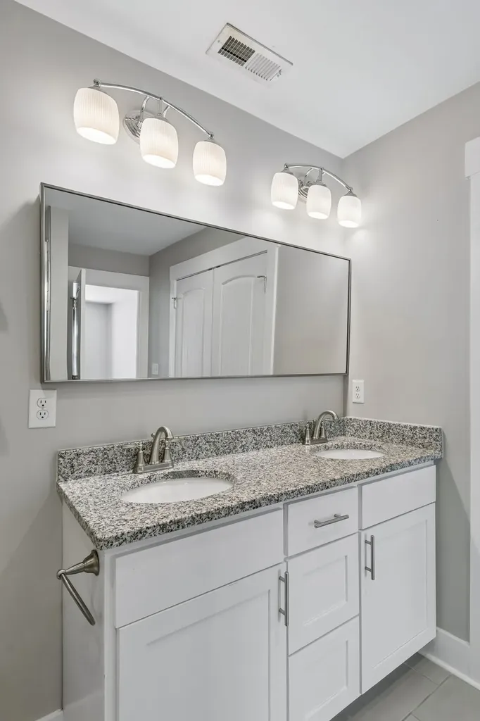 721 Poplar Street Columbia TN 38401