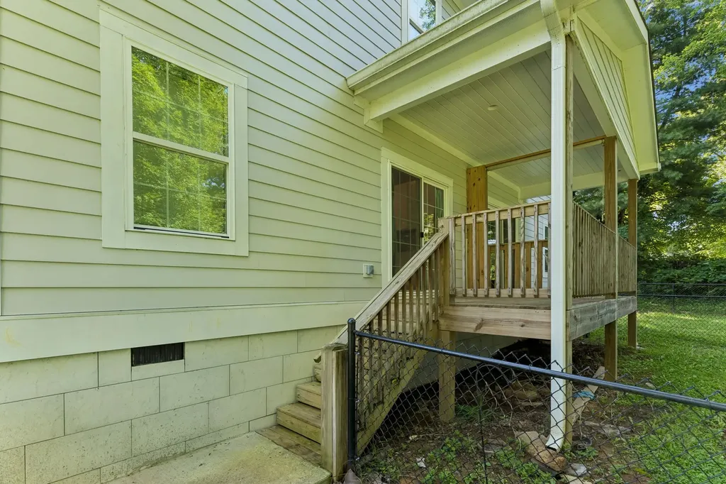 721 Poplar Street Columbia TN 38401
