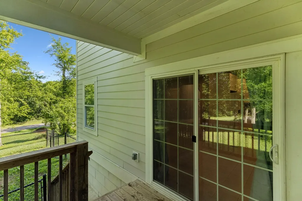 721 Poplar Street Columbia TN 38401
