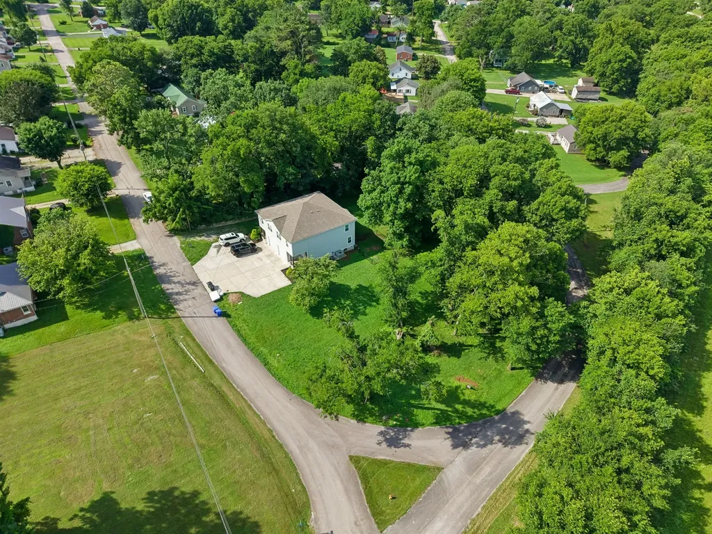 721 Poplar Street Columbia TN 38401