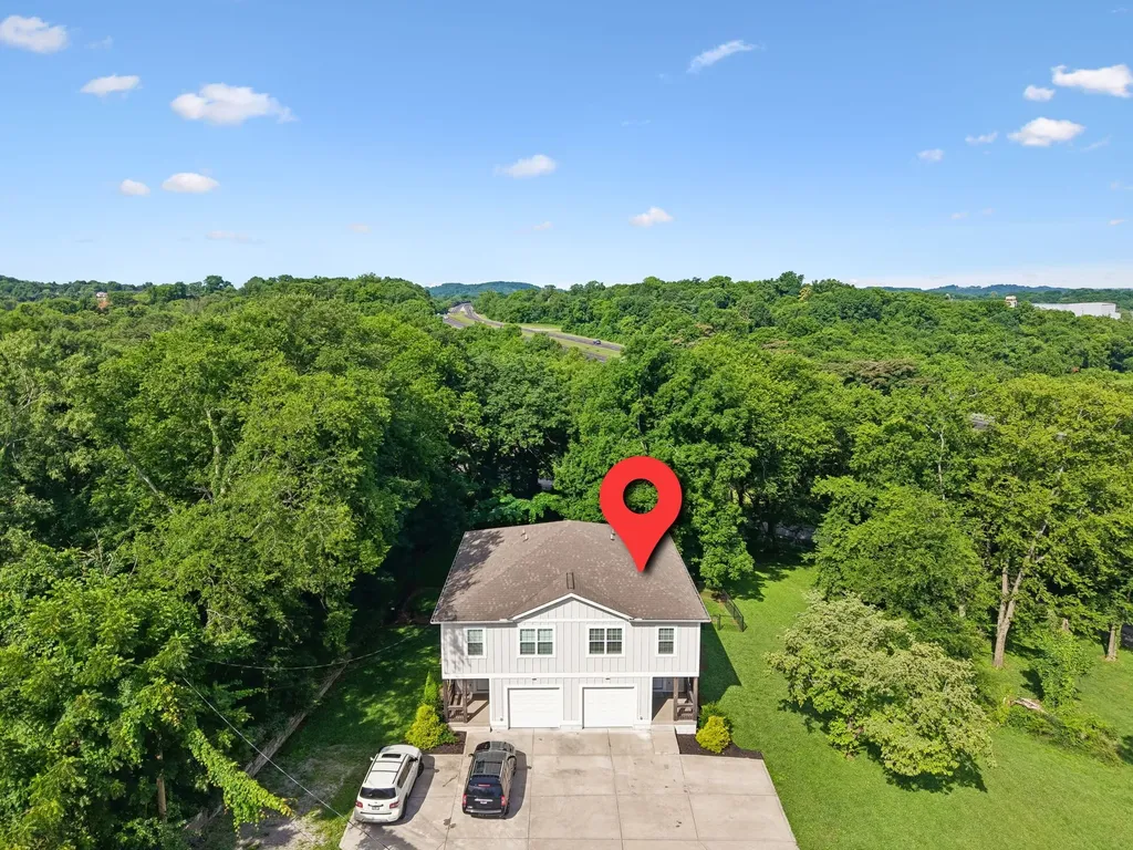 721 Poplar Street Columbia TN 38401