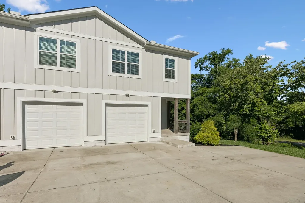 721 Poplar Street Columbia TN 38401