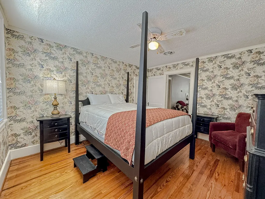 431 Highland Avenue, NW Cleveland TN 37311