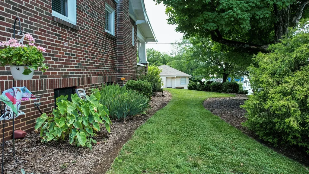 431 Highland Avenue, NW Cleveland TN 37311