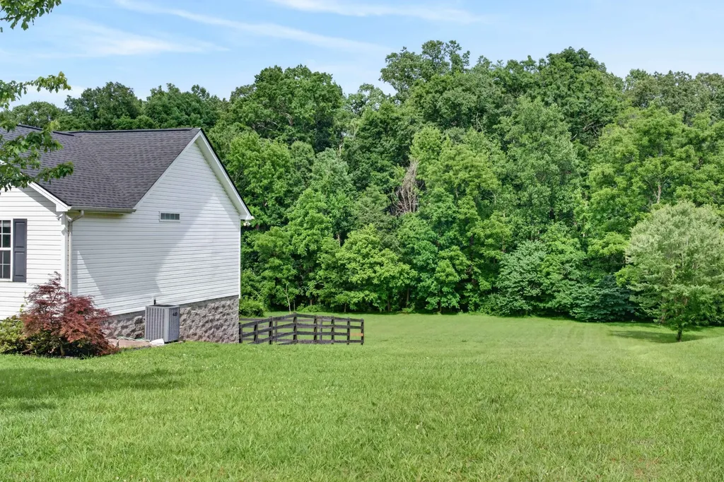 1009 Madalyn Way Portland TN 37148