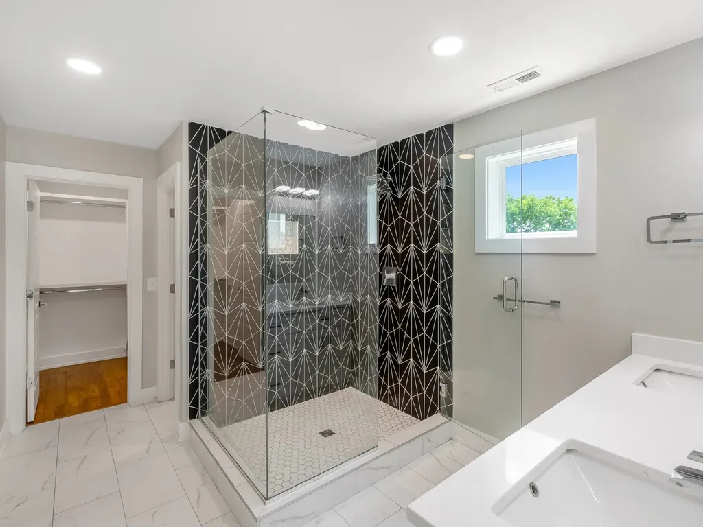 2116 Courtney Avenue Nashville TN 37218