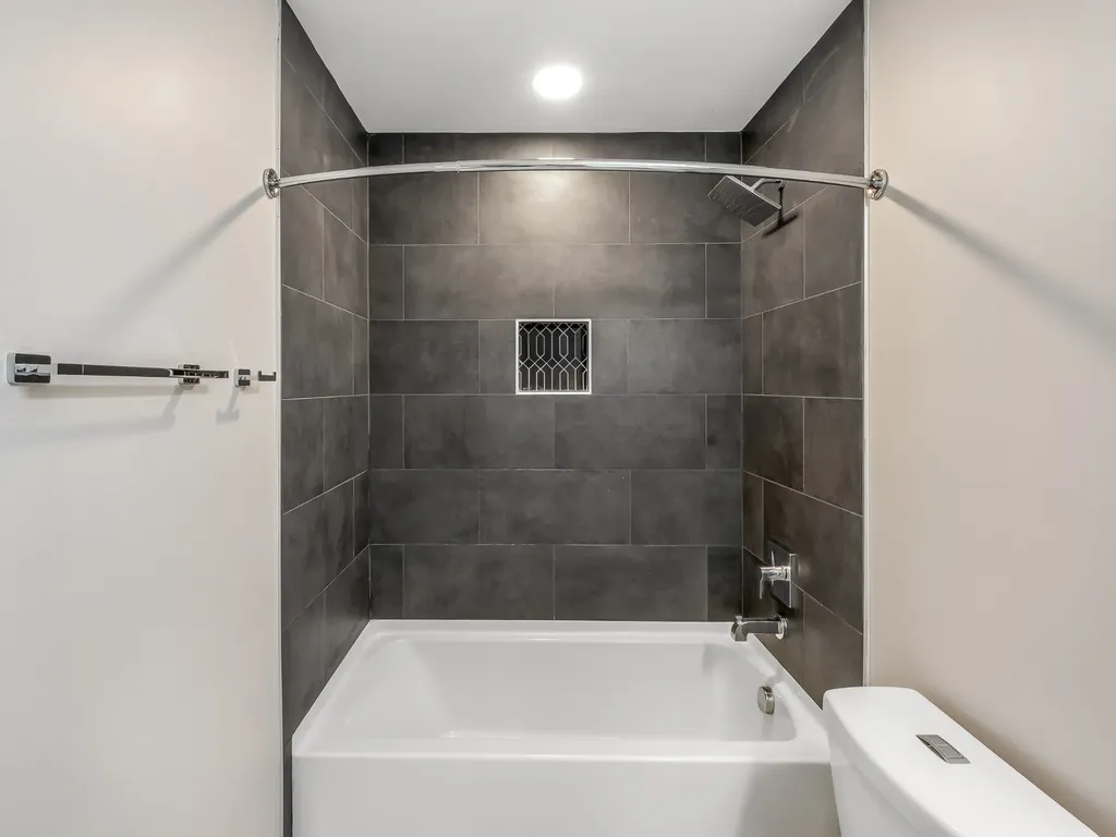2116 Courtney Avenue Nashville TN 37218