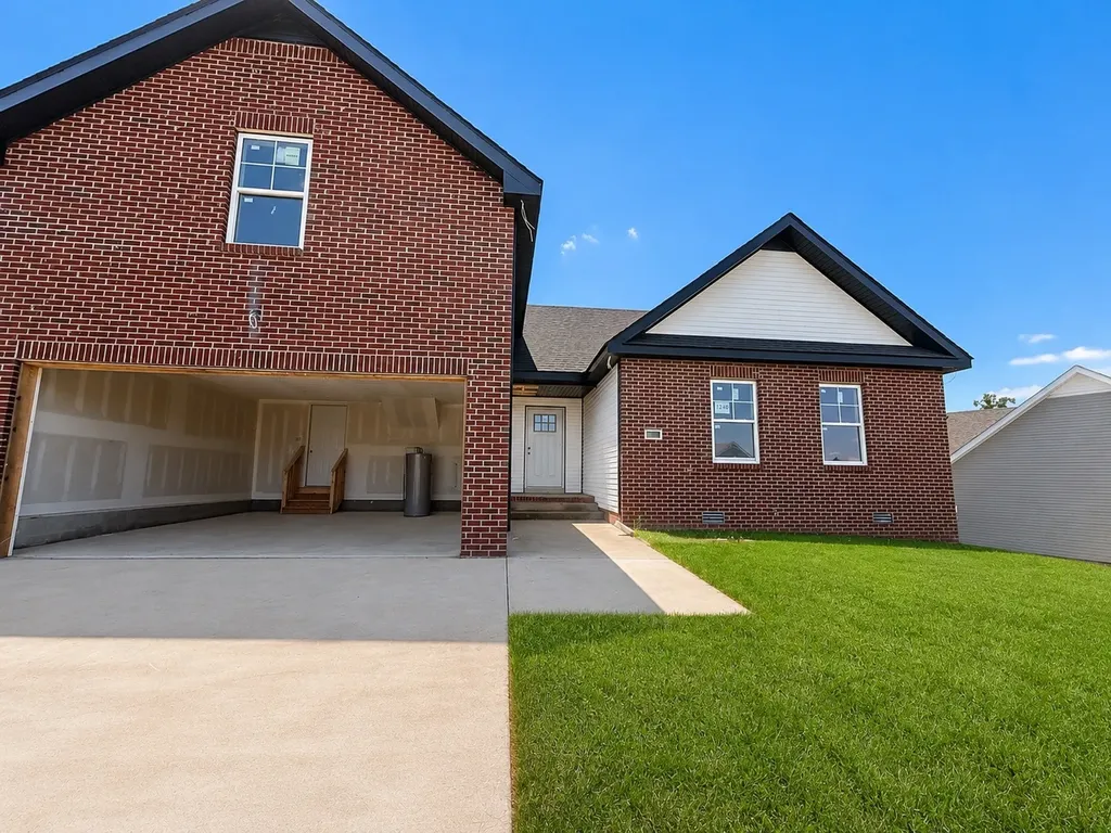 1240 Fossil Drive Clarksville TN 37040