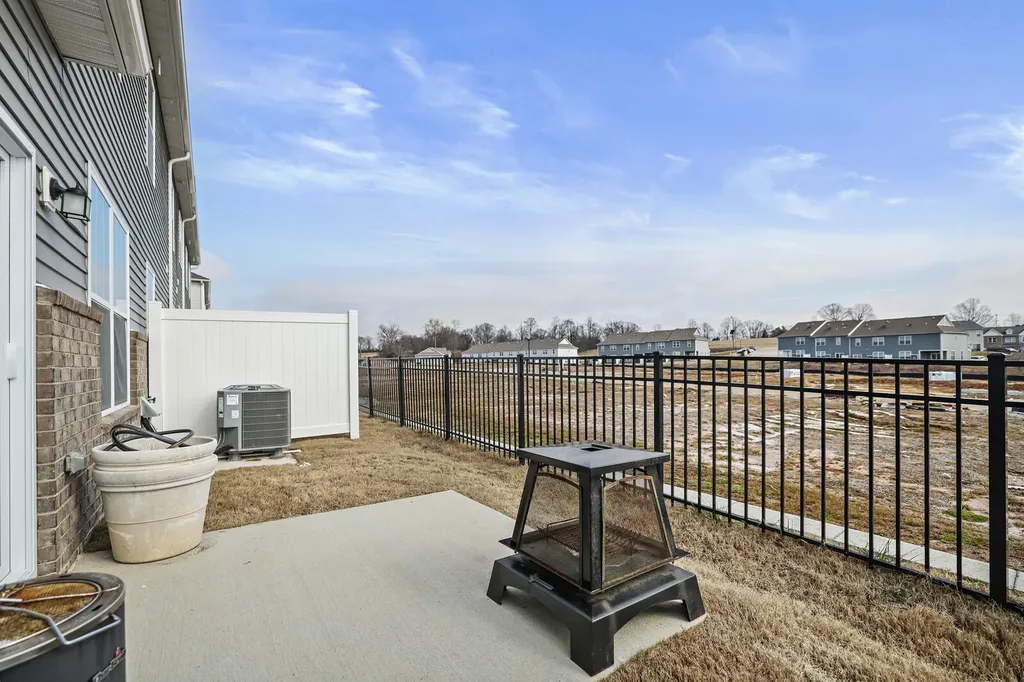 1653 Manuka Lane Columbia TN 38401
