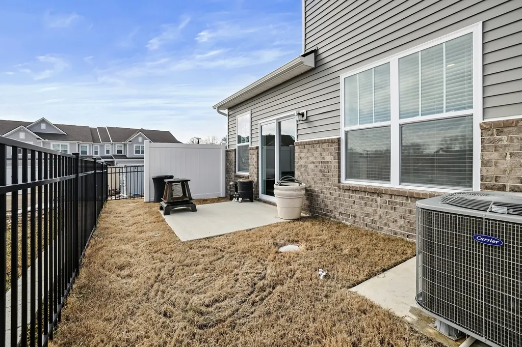 1653 Manuka Lane Columbia TN 38401