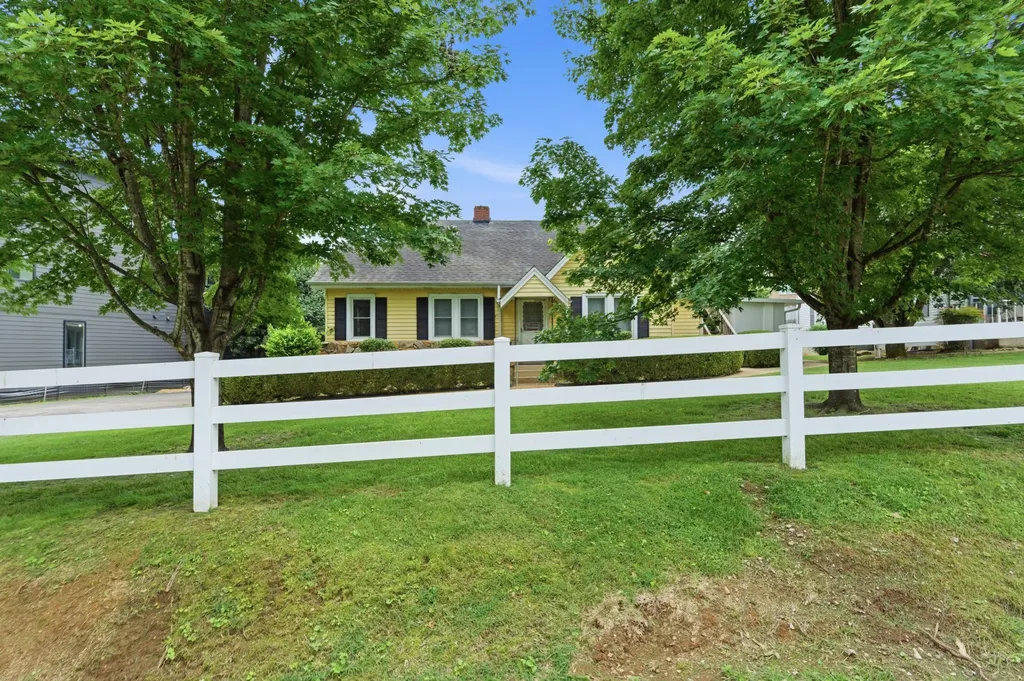5717 Maudina Avenue Nashville TN 37209