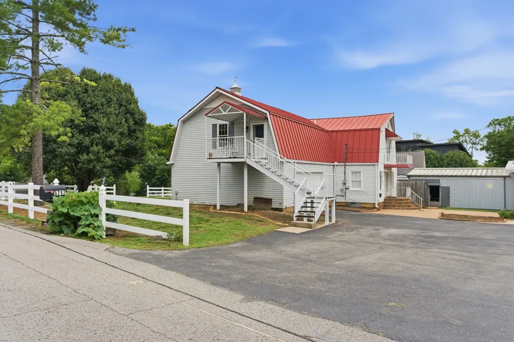 5717 Maudina Avenue Nashville TN 37209