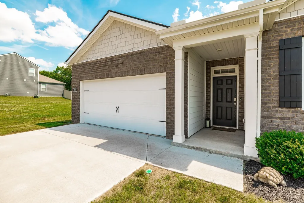 123 Saddle Horse Lane Murfreesboro TN 37129