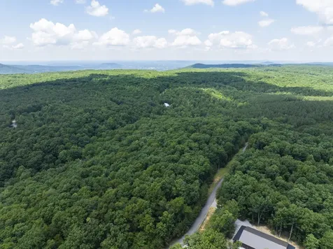 19 Quail Lane Spencer TN 38585