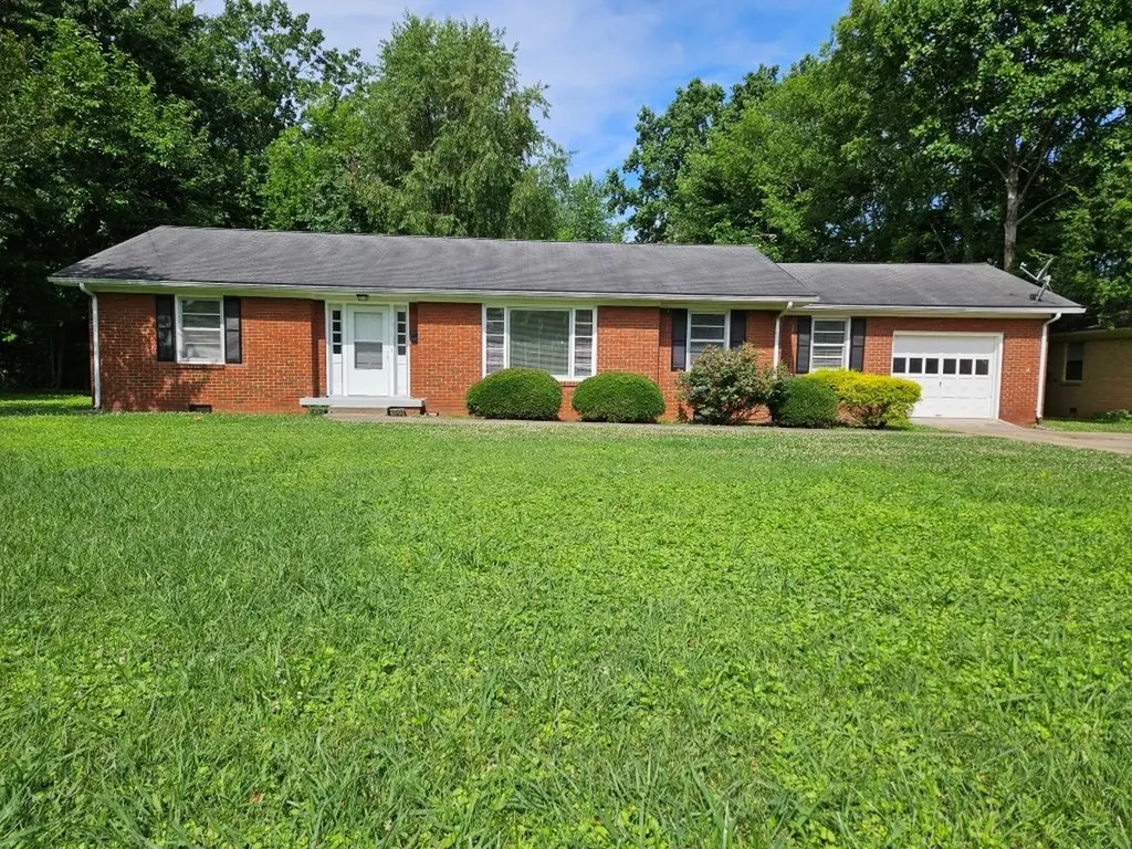 1611 Jones Boulevard Murfreesboro TN 37129