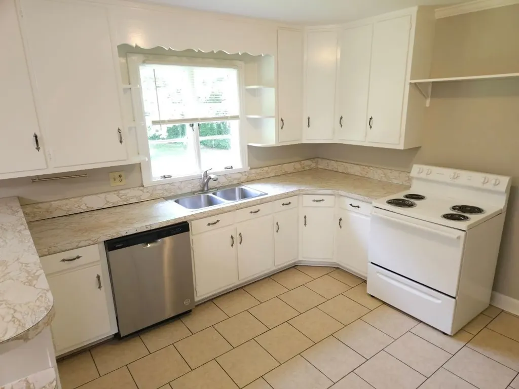 1611 Jones Boulevard Murfreesboro TN 37129