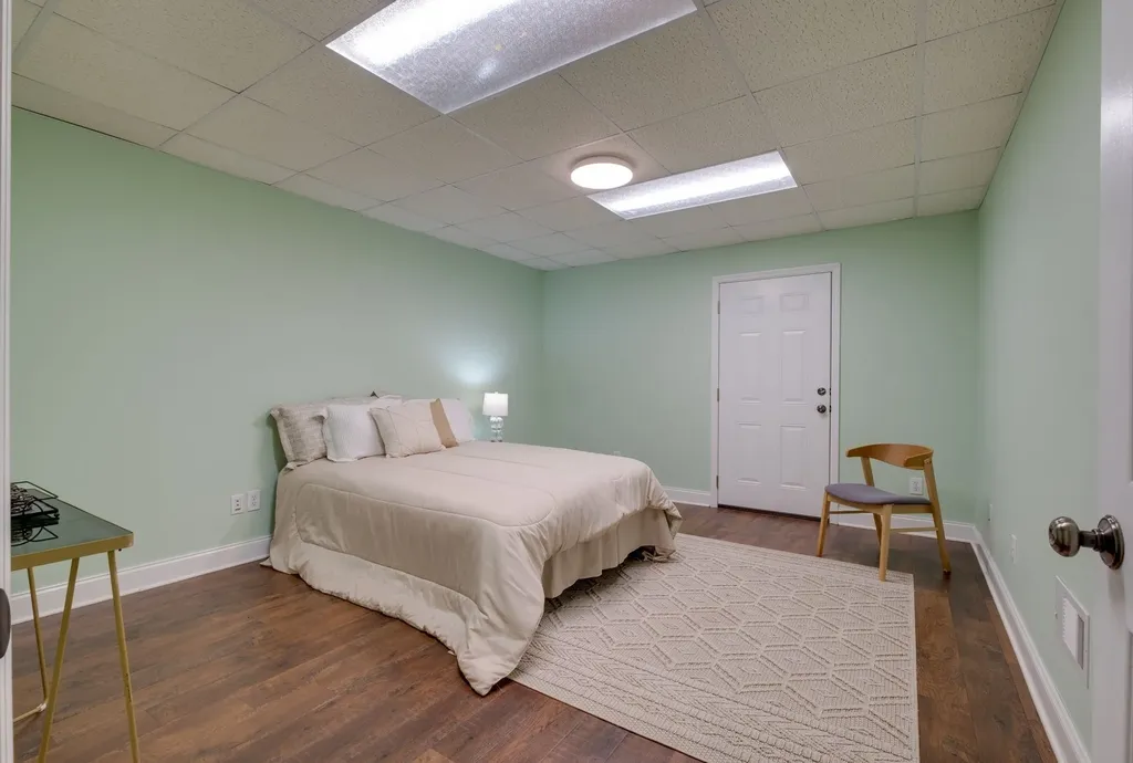 1249 White Road Bon Aqua TN 37025