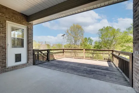 1249 White Road Bon Aqua TN 37025