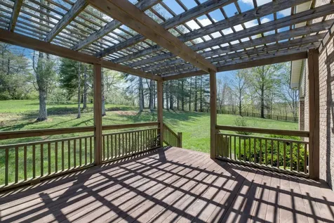 1249 White Road Bon Aqua TN 37025
