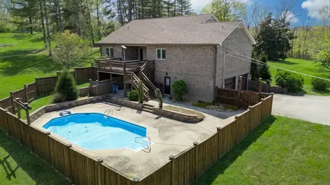 1249 White Road Bon Aqua TN 37025