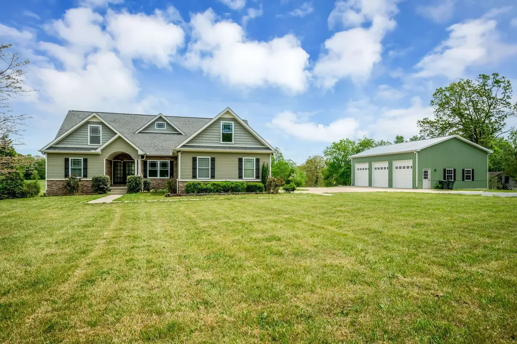 2661 Spencer Mill Road Bon Aqua TN 37025