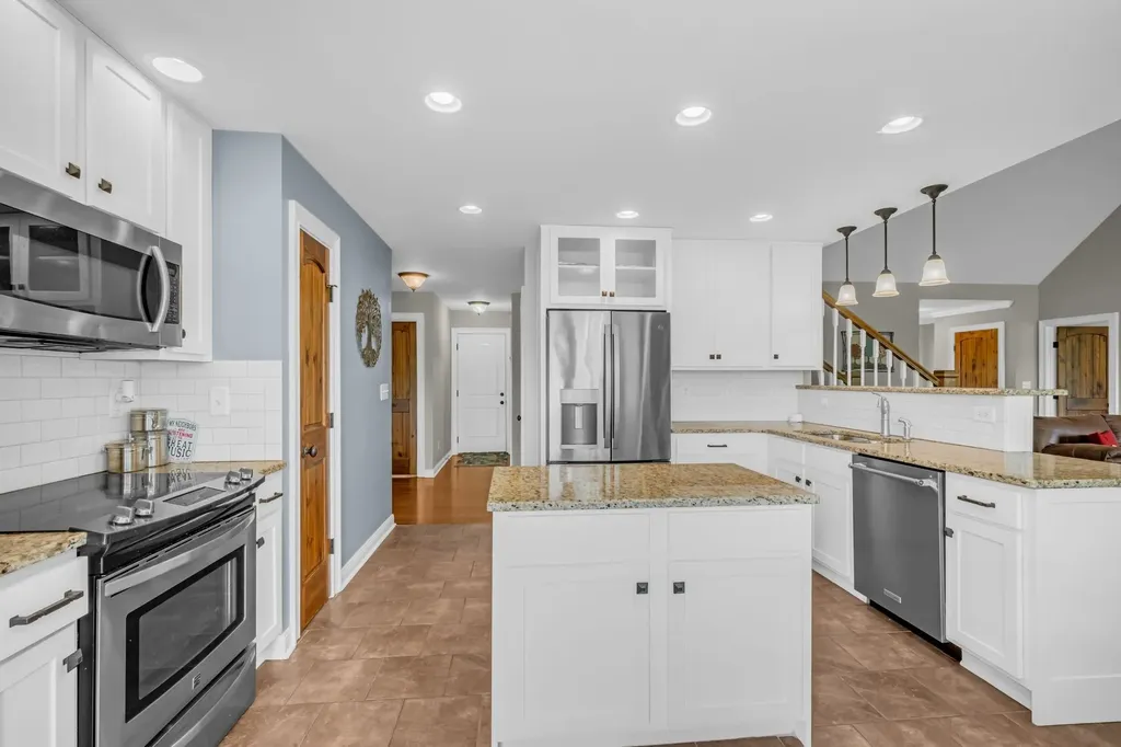 2661 Spencer Mill Road Bon Aqua TN 37025