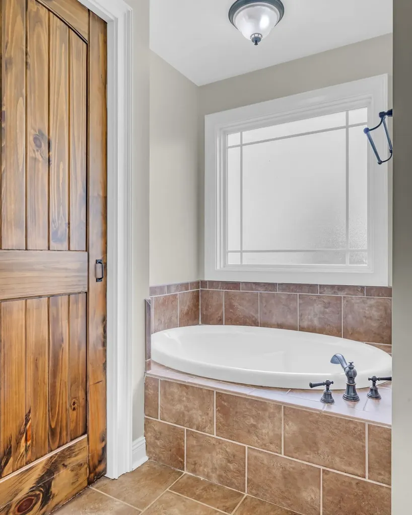 2661 Spencer Mill Road Bon Aqua TN 37025