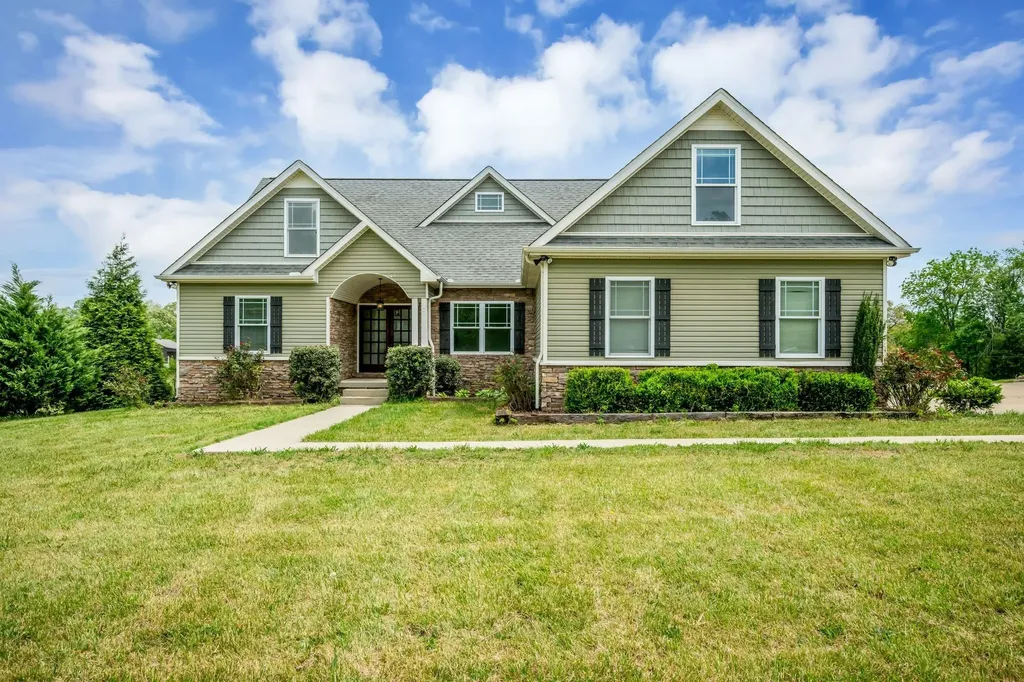 2661 Spencer Mill Road Bon Aqua TN 37025