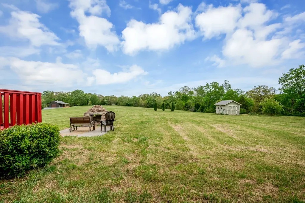2661 Spencer Mill Road Bon Aqua TN 37025