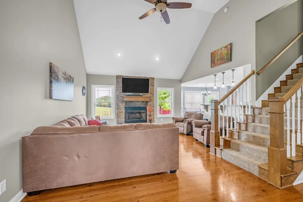 2661 Spencer Mill Road Bon Aqua TN 37025
