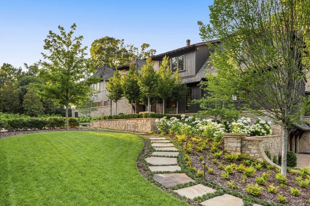 1801 Laurel Ridge Drive Nashville TN 37215