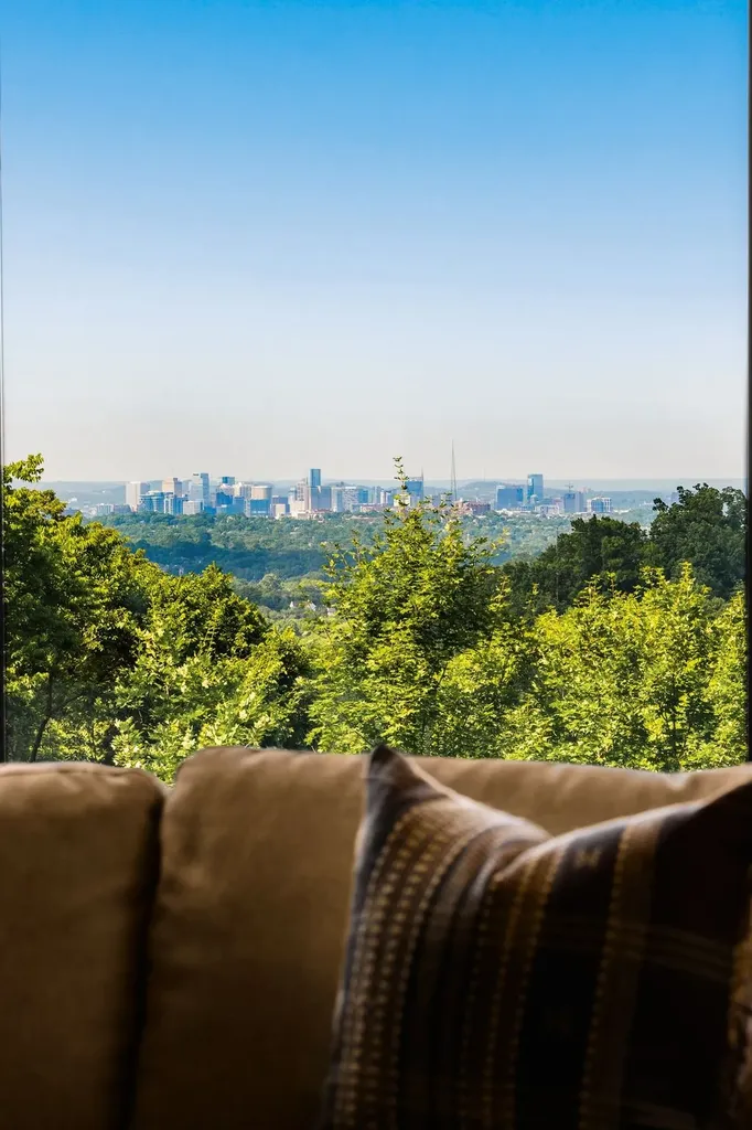 1801 Laurel Ridge Drive Nashville TN 37215