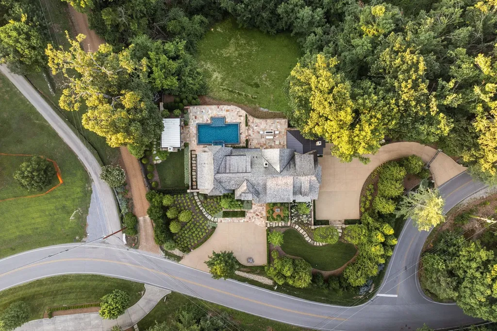 1801 Laurel Ridge Drive Nashville TN 37215