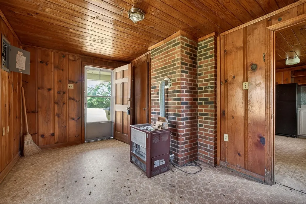 389 Lowery Road Smithville TN 37166