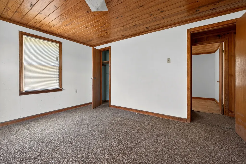 389 Lowery Road Smithville TN 37166