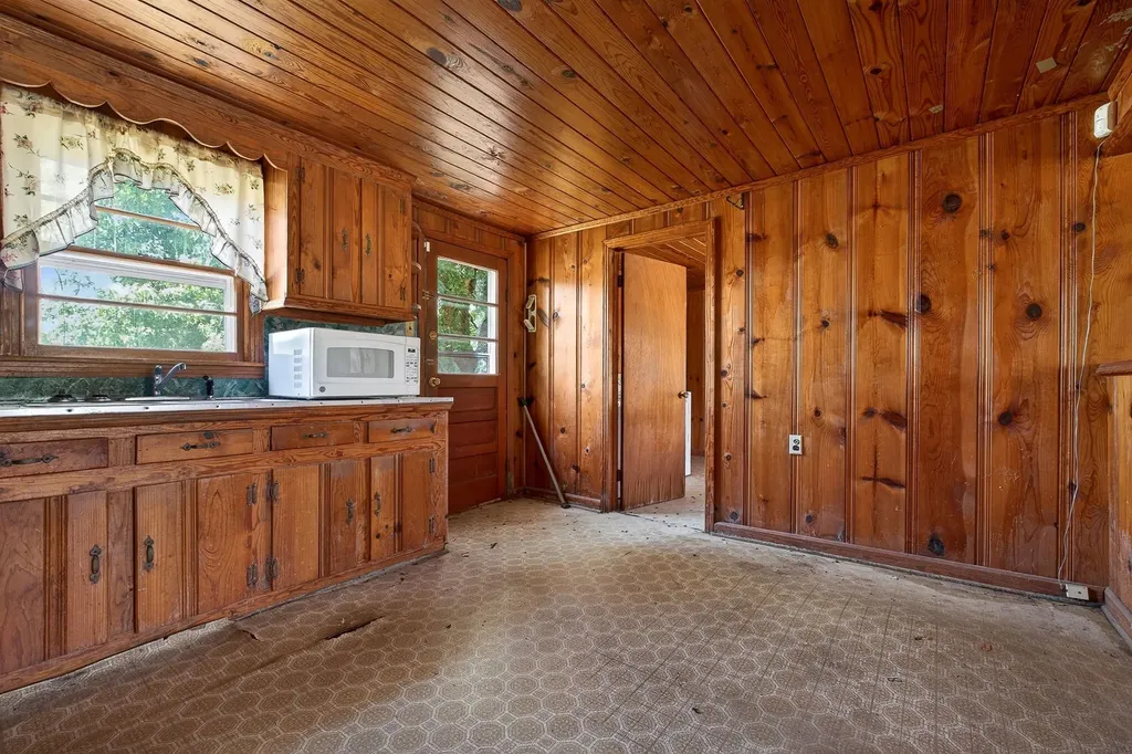 389 Lowery Road Smithville TN 37166